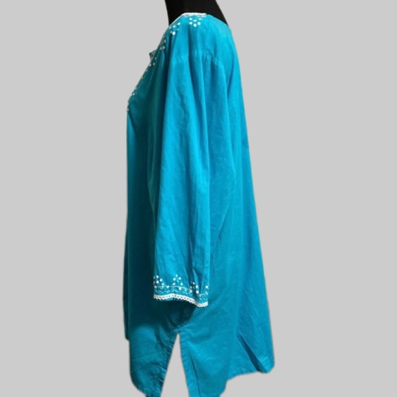 Plus size tunic - Picture 3 of 5